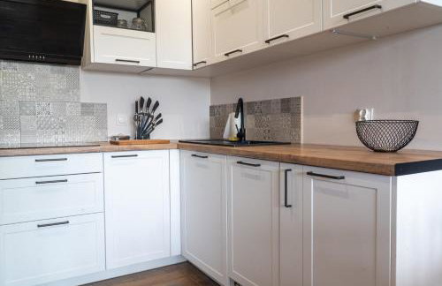 Komfortowy Apartament Nadbrzeżna blisko Warszawy z Parkingiem - Foto 15