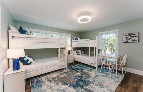 SunScape & SeaScape Beachfront Vacation Home - Foto 43