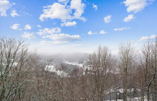 Highridge B14 Enjoy the view ski back trail shuttle service sports center - Photo 27