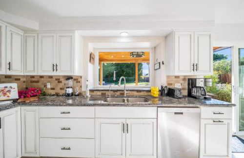 Top Rated 3BR BA Villa Pool Spa BBQ - Foto 14