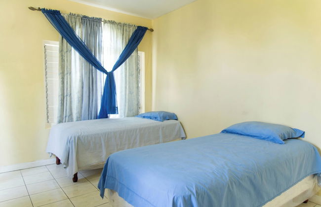 Hatfield South Villa - Photo 13