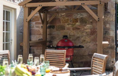 The Old Millhouse - Luxury Retreat with Sauna, Cold Plunge, Yoga & Swim SPA - Photo 32