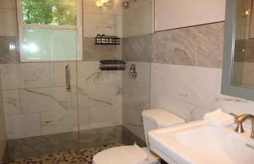 Cozy, Relaxing 4-Bedroom House in Forest Park - Foto 55