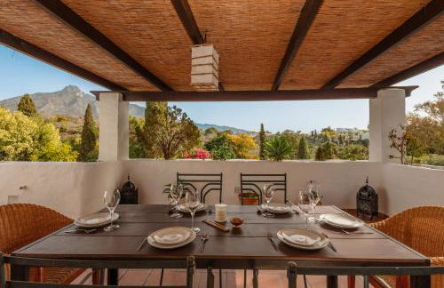 Cozy apartment, with mountain views and large private terrace, on the Golden Mile, Marbella - Foto 13