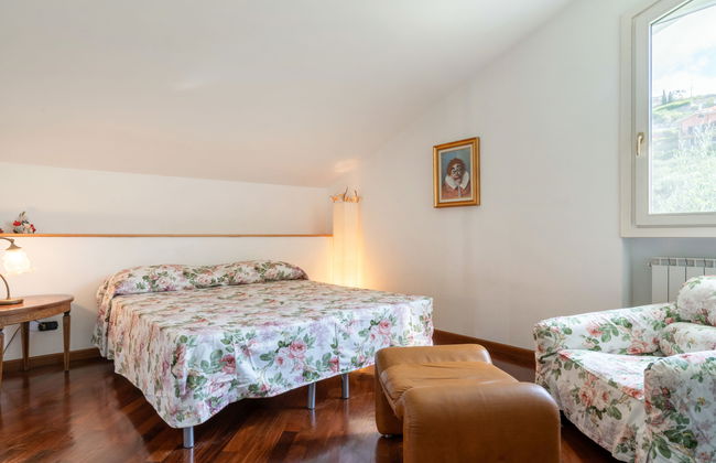 8 bedroom House in Diano Castello with private pool and garden - Photo 16