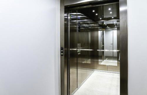 Sunsets and the pool in Barcelona - Foto 27