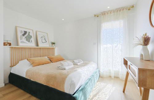 Vue mer sublime, terrasse ensoleillée et parking - Photo 4