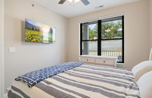 Lakefront Topsider Condo w/ Boat Slip, 2 Pools & Large Deck - Foto 30