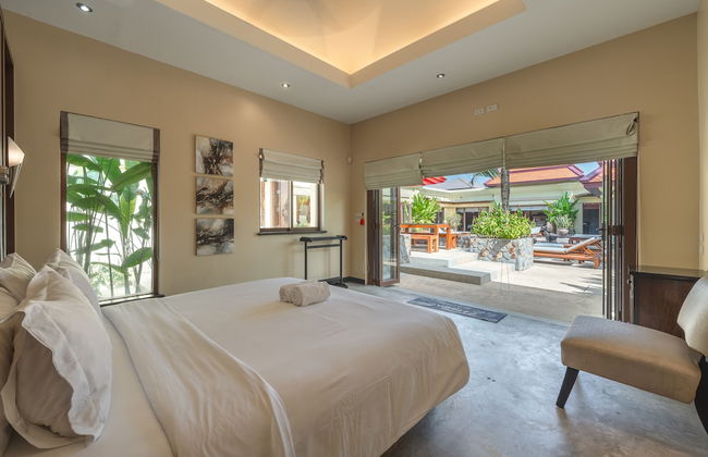 Generous 6BR Balinese Pool Villa Sophia - Photo 10