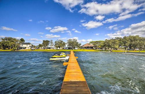 Waterfront Lake Placid Home with Dock and Fire Pit - Foto 28