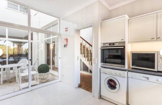 Beautiful Villa in Praia da Salema max 6 People - Foto 13