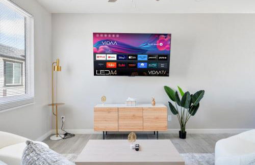 Elegant Two Bedroom Apartment with Free Parking and Plush Beds - Foto 2