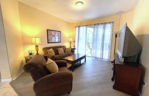 Spacious Villa South Facing Pool 20 min to Disney - Foto 21