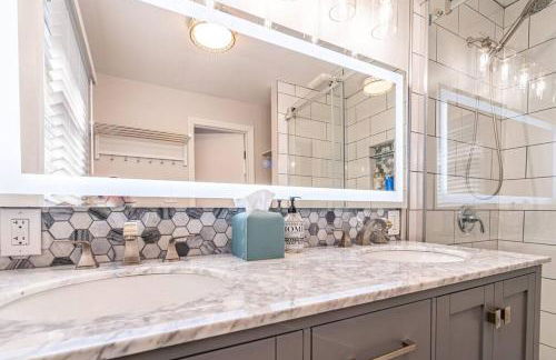 Fully stocked and spacious 2 Master Bdms, 2 min to medical district, LOCATION, COMFORT, LUXURY - Foto 5