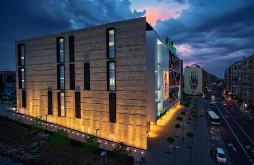 Apartamento Espacioso frente al Corte Ingles con plaza de garaje gratis - VU75 - Foto 5