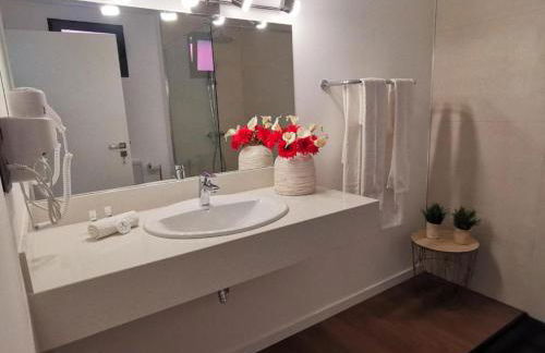 Chalé Esmeralda - Charming Studios in Calheta Beach - Foto 19