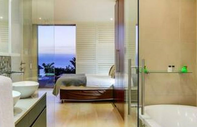 Secure Holiday Apartment w Private Pool Calico - Photo 58