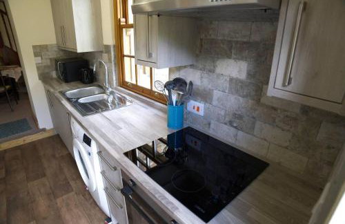 Cottage - Sleeps 2 - Garden - Parking - Foto 16