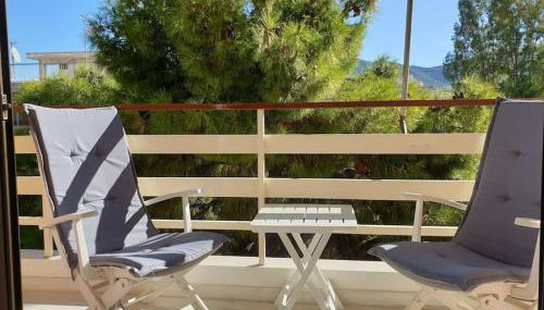 Rooftop Studio Apt - 5 Min Walk to Holargos Metro - Foto 2