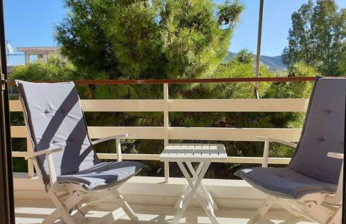 Rooftop Studio Apt - 5 Min Walk to Holargos Metro - Foto 2