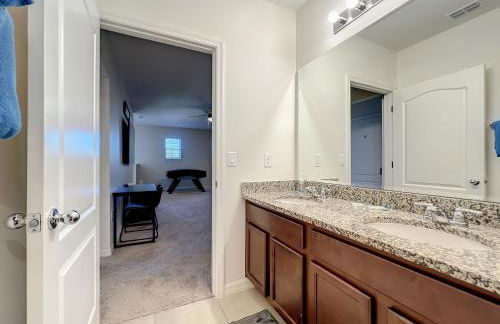 Solterra Resort Davenport FL Clubhouse Area - 7 Bedroom 6 Bath Home with Private Pool Spa - Lazy River 20 min from Disney - Foto 55