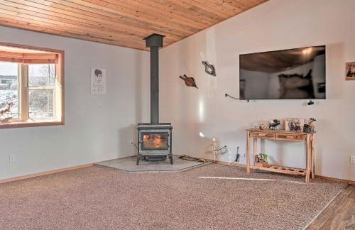 Peaceful Superior Home with Fire Pit and Mtn View - Foto 6