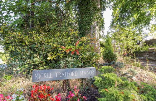 Mickle Trafford Manor - Foto 69