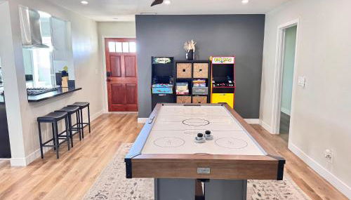 NEW Cozy Zen Pool Jacuzzi Home Heart of San Diego - Foto 4, Game Room