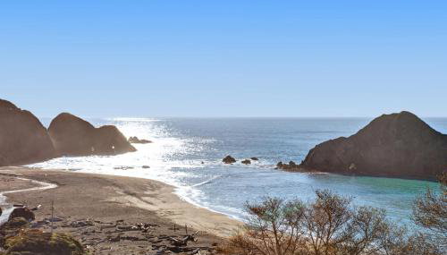 Oceanfront Elk Home Steps to Beach & Pet-Friendly - Foto 4