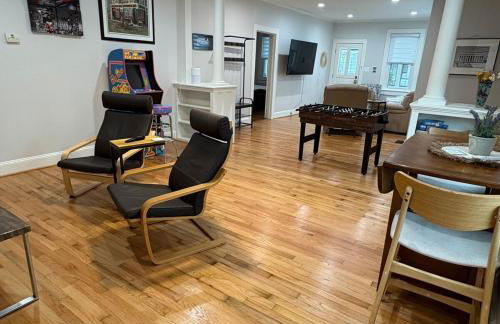 Quantico 3 BR SFH King Beds Game Room Walk to Train Station - Foto 36