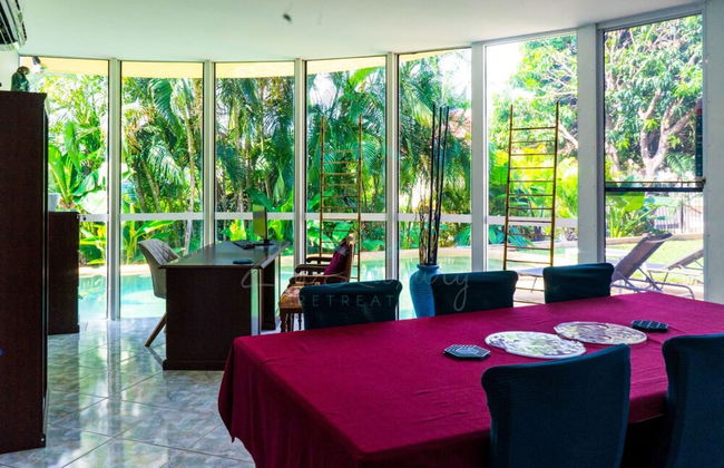 Zenhouse Retreat 5BR Homey Haven Pool Office - Foto 8