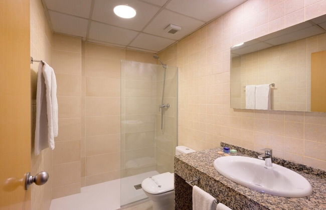 SG Costa BCN Apartments - Photo 17