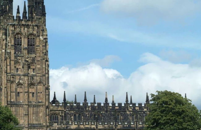 The Lower Gathering - Wrexham Town Centre - Sleeps Up To 10 - Photo 18