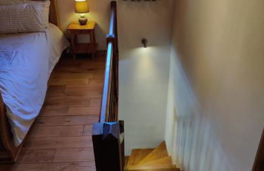 Spacious Ski Chalet In Traditional French Village, sleeps 8, Four Star with fibre broadband - Photo 45