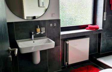 Renovierte Doppelhaushälfte in bester Lage - Foto 8