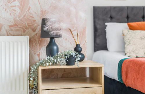 New Spacious 3-Bed House, Driveway Parking, Ideal Contractor Stay - Foto 25