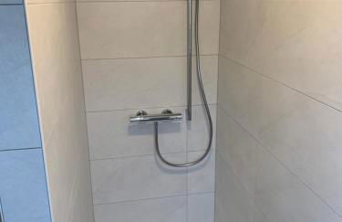 Haus Benz für 8 Personen - 4 Zimmer m. Dusche Vollausstattung 1km v. Wittenberge Baustelle A14 Parkplätze Grill Gemeinschaftsküche - Photo 34