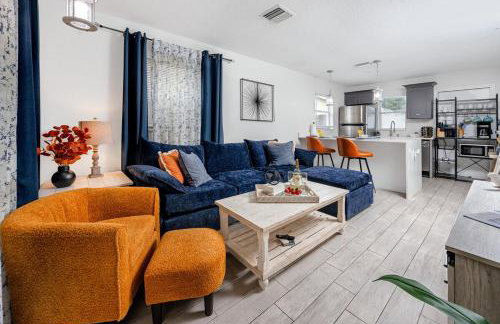 NEW Steps to Downtown - 7 Mins to Beach & Free Parking - Foto 6