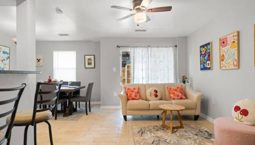 Parkside Alexandria Townhome - 3br free parking - Foto 2