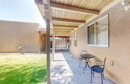 2 Bed 1 Bath with fully Stocked Kitchen - Foto 3