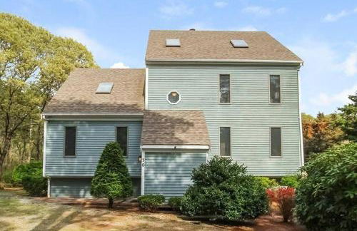 Stunning Spacious Cape Cod House with Water Views - Foto 1