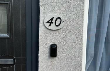 Florence House - 3 Twin Bedroom House 3 Showers 2 Ensuites Plus Walk-in Wetroom Garden Fast Wi-Fi J1-M5 on Doorstep Weekly Stays ok Contractor Accommodation Another Best-in-Class - Foto 2