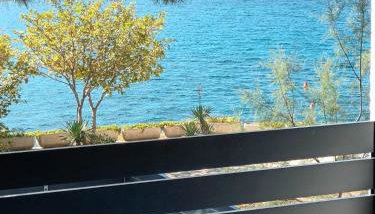 Beachfront House Ivana with Pool - renovated 2025 - Photo 2