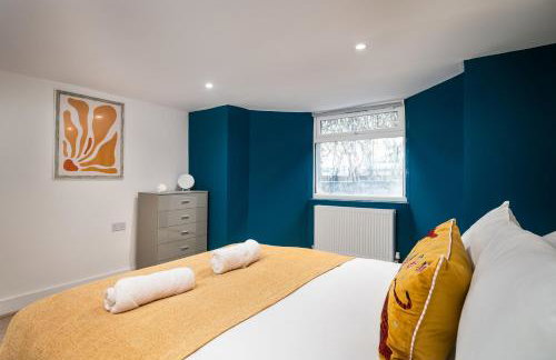 Anfield House - Liverpool Retreat 7 Bedroom Home - Photo 7