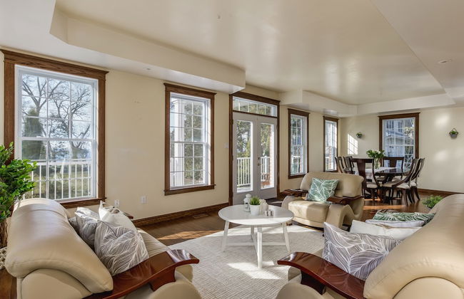 QuickStay Lake Simcoe Homestyle Cottage Private Beach - Foto 29