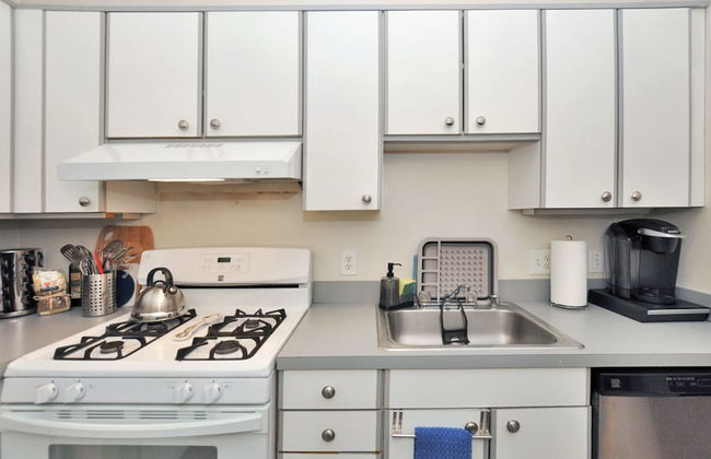 CH6 Beautiful Fully Furnished 2BR King Beds - Foto 9