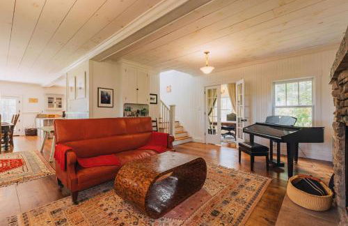 Secluded Charming Farmhouse Lake Views Firepit - Foto 45