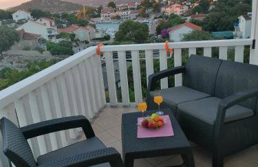 Apartmani Tina - Photo 1