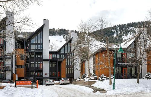 Fifth Avenue Unit 9, Cool, Contemporary Condo 2 Blocks from the Ski Slopes. Fireplace & Patio! - Foto 20