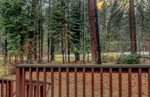 3BD with Hot Tub Two Minutes from King Beach - Foto 40